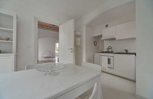 Santo Stefano al Mare House | The cardinal's house