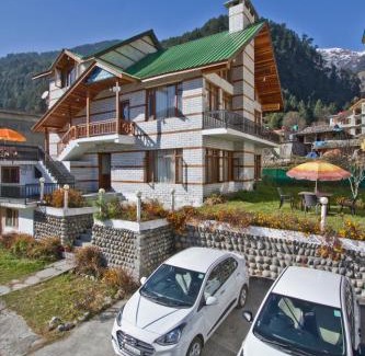 Manali Apartment | The Cedar Cottages & Independent Villa & Kitchenette Fireplace Tandoor & BBQ