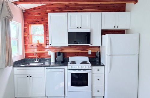 Watertown Apartment | The Cedar Loft/Apartment