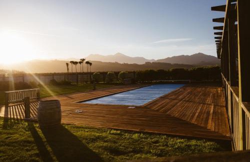 Renwick House | The Cellar Door - Blenheim Holiday Home