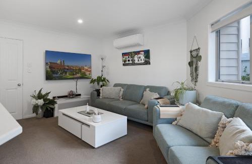 Mount Maunganui House | The Central Beach House