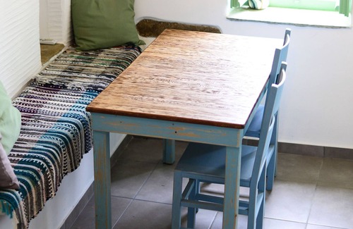 Exomvourgo House | The Cherry Tomato House. Traditional village home 3 minutes from the beach