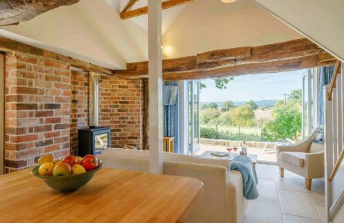 Ledbury House | The Cider Barn, Luxury for 2 with beautiful views.