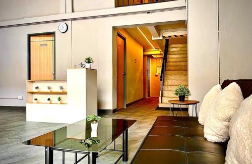 Pom Prap Apartment | The Circle 3