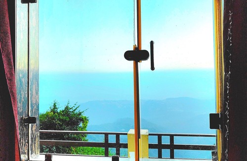 Nahan Villa | The Cloud Homestay