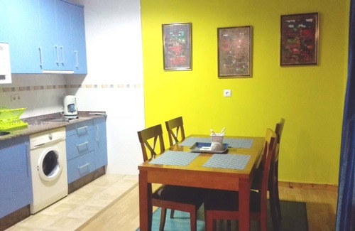 Cobena House | The Cobeña Viewpoint. 60 m house. with beautiful views of the Picos de Europa.