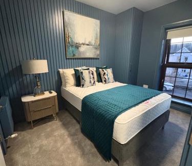 Mohill Hotel | The Copper Still Bar Restaurant & Boutique Rooms