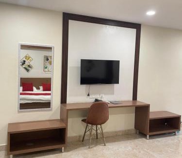 Thumukunta Hotel | THE COSY INN