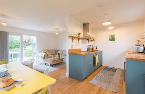 Icklesham House | The Cot by Bloom Stays