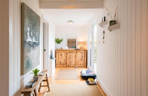 Icklesham House | The Cot by Bloom Stays