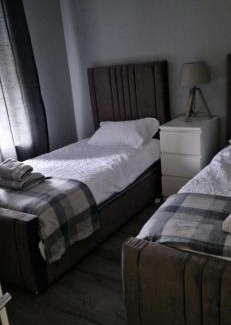Shotts House | The Cottage