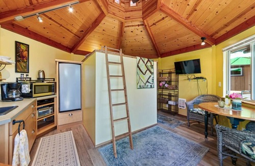 Alvadore RV Rental | The Cottages Over Yonder