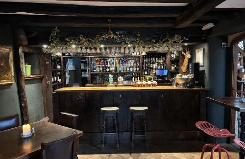 Shipton under Wychwood Hotel | The Crown at Shipton