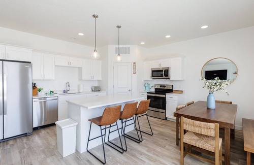 Garden City House | The Cubhouse | 3 Bedroom 2.5 Bath | Free Boat Parking