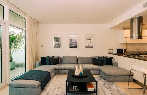 Al Bandar Apartment | The Dockside Retreat Stunning 2br In Al Bandar