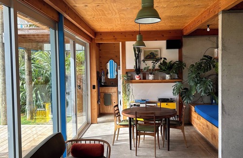 Whanganui House | 'The Dogbox' Architectural home in Central Whanganui.