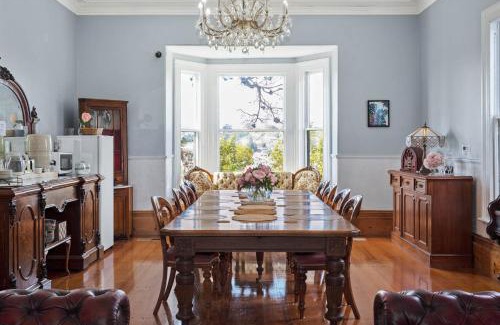 West Launceston Bed & Breakfast | The Dragonfly Inn