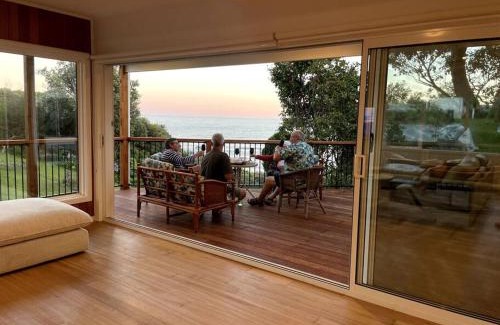 Lake Tyers Beach House | The Dunes - Couples *Beachfront*