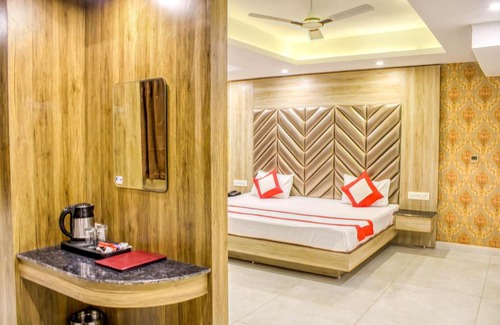 Jhajra Hotel | The Eleganza