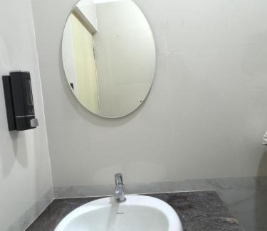 Paiyanur House | The Elite Inn