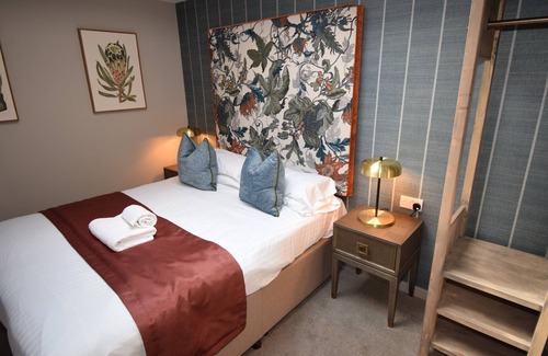 Biggar Hotel | The Elphinstone Hotel