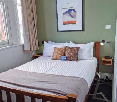 Deloraine Hotel | The Empire Hotel Deloraine