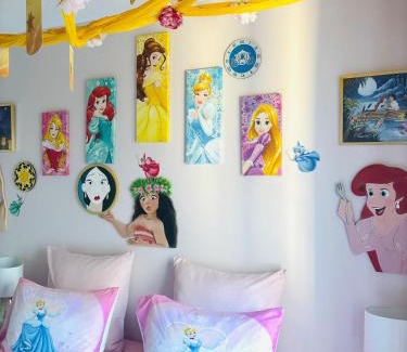 Serris Apartment | THE ENCHANTED HOUSE (15 min walk to Disney)