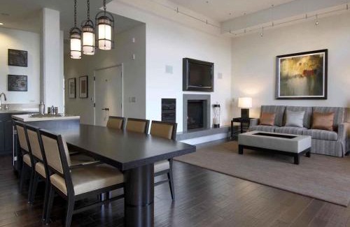 Fisherman's Wharf Hotel | The Fairmont Heritage Place Ghirardelli Square