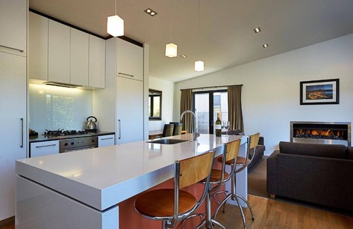 Kaikoura Apartment | The Fairways Accommodation Kaikoura