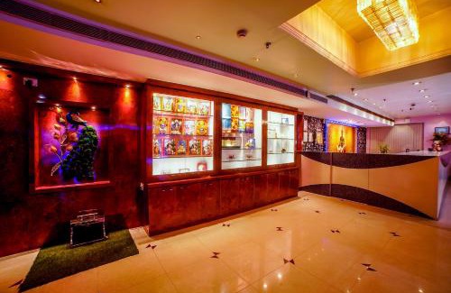 Berhampore Hotel | THE FAME HOTEL