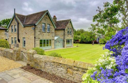 Richmond House | The Farm House