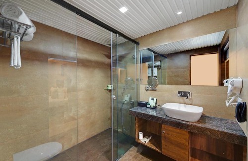 Bhuj Hotel | The Fern Residency, Bhuj