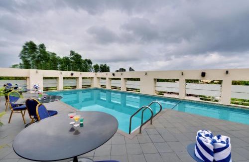 Vadgaon Hotel | The Fern Residency, Vadgaon - Talegaon, Pune