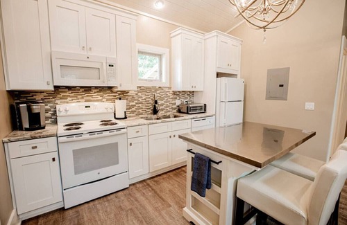 Santa Rosa Beach House | The Firefly Poolside Cottage close to all of 30A
