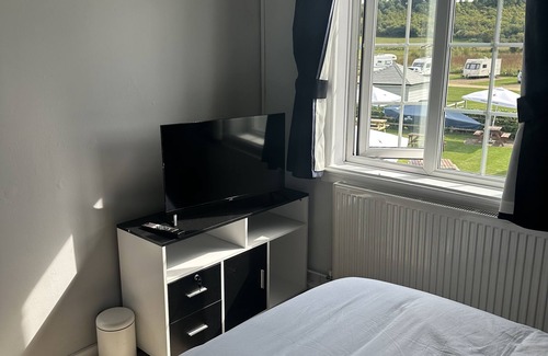 Pitchcombe Bed & Breakfast | The Fish and Anchor Inn