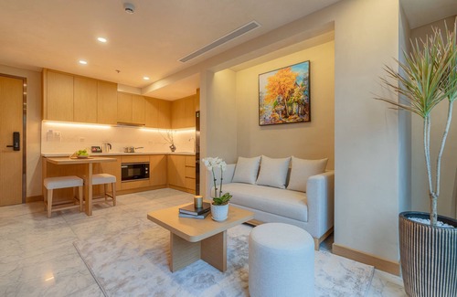 Ba Dinh Apartment | The Five Suites Lilas