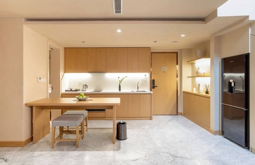 Ba Dinh Apartment | The Five Suites Lilas