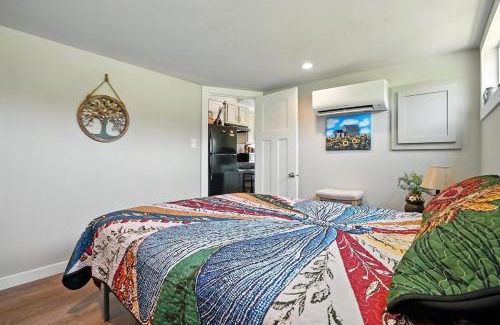 Custer House | The Fluffy Cow - BRAND NEW 1 BD CABIN