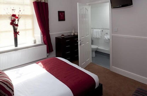 Pontardulais House | The Fountain Inn