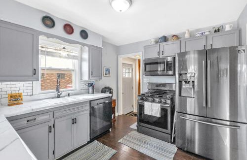 Frankenmuth House | The Frankenmuth Dawdy Haus - whole house option