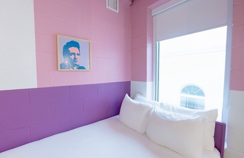 East Hill Hotel | The Gallatin Cozy Full 313, Close to Downtown