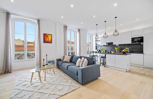 Centre Ville-Gare Apartment | The Gallery 58 - Luxury & Design Appartment on Main Avenue of Nice