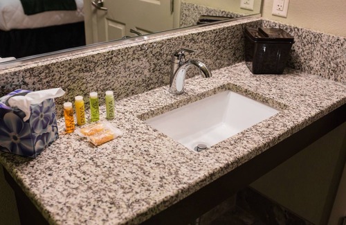 Dunnellon Hotel | The Gator Den Motel