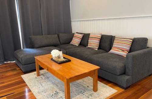 Gellibrand House | THE GELLI HOUSE-A RESTORED OLD FARM HOUSE