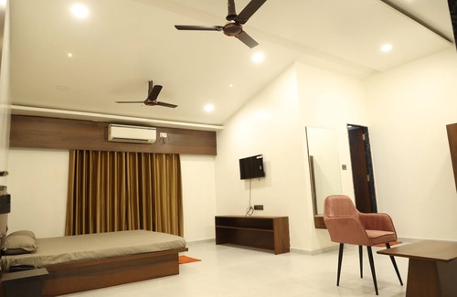 Mohari Resort | The Glen Yard Farms