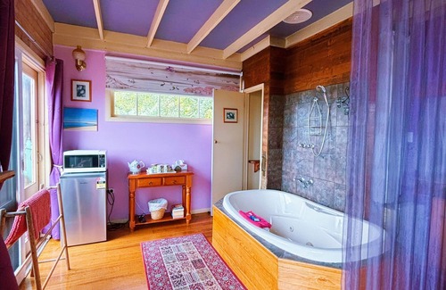 Lakes Entrance Bed & Breakfast | The Goat and Goose B&B