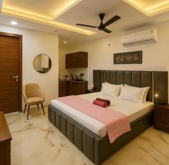East of Kailash Apartment | The GoldLeaf in South Delhi