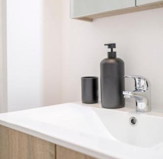 Ilot Sacre Apartment | THE GOOD FLATS