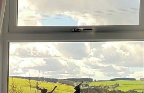 Biggar Cottage | The Granary a gorgeous 3 bedroom cottage, situated at the foot of the Tinto Hill