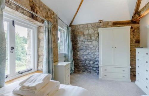 Monkswood House | The Granary at Henrhiw Farm Cottages